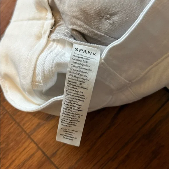 NWT - Spanx Stretch Twill Cropped Wide Leg Pant in Bright White - Picture 7 of 8